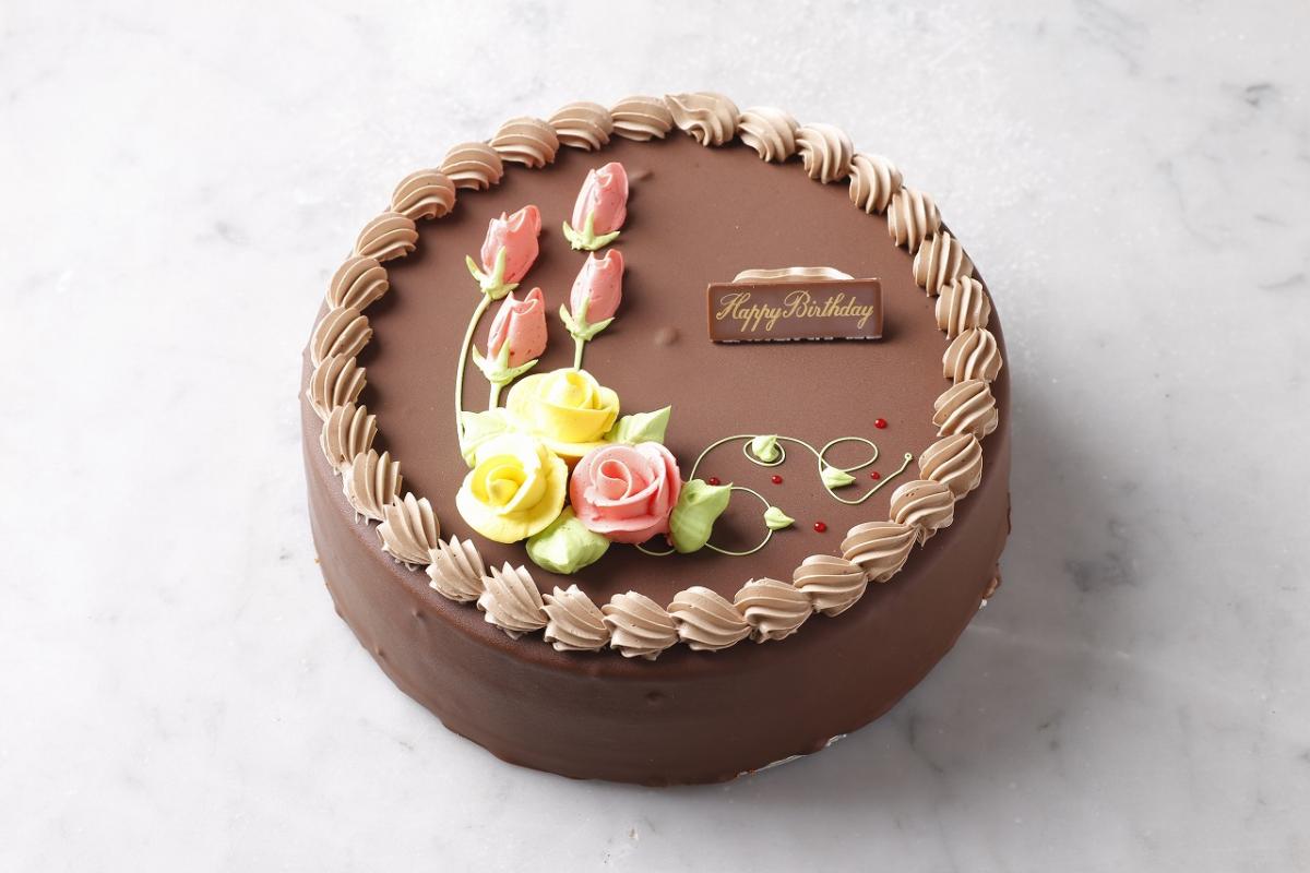 モナムール清風堂：デコレーション・アントルメ「チョコデコレーションケーキ」